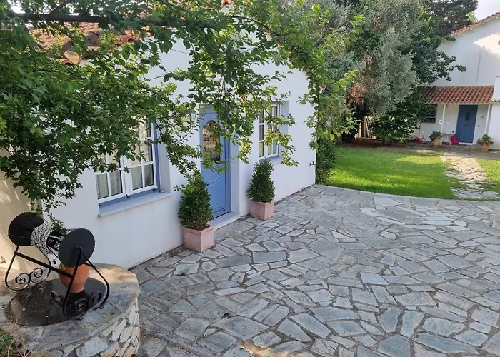 Tellina 스키아토스 타운