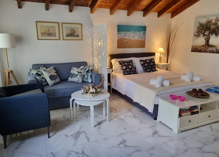 Tellina * 스키아토스 타운